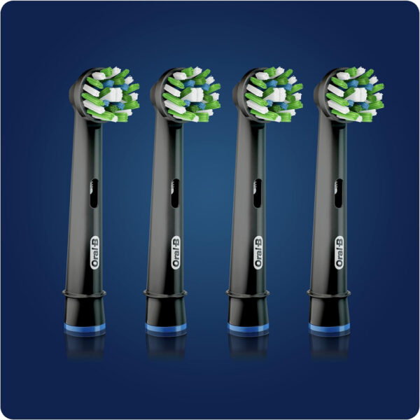 Oral-B CrossAction Schwarz mit CleanMaximiser 4er Pack – Bild 2